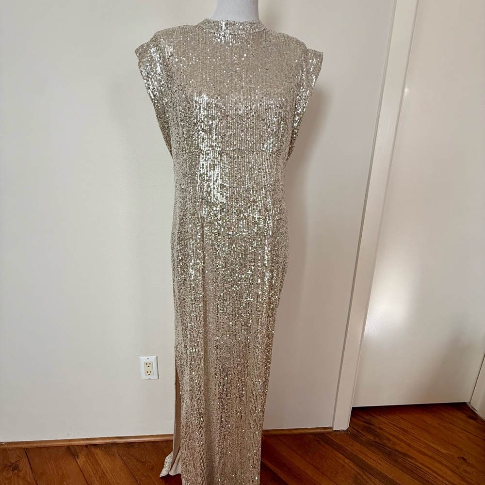 Elegant St John champagne sequin gown cap sleeves lined drape keyhole back